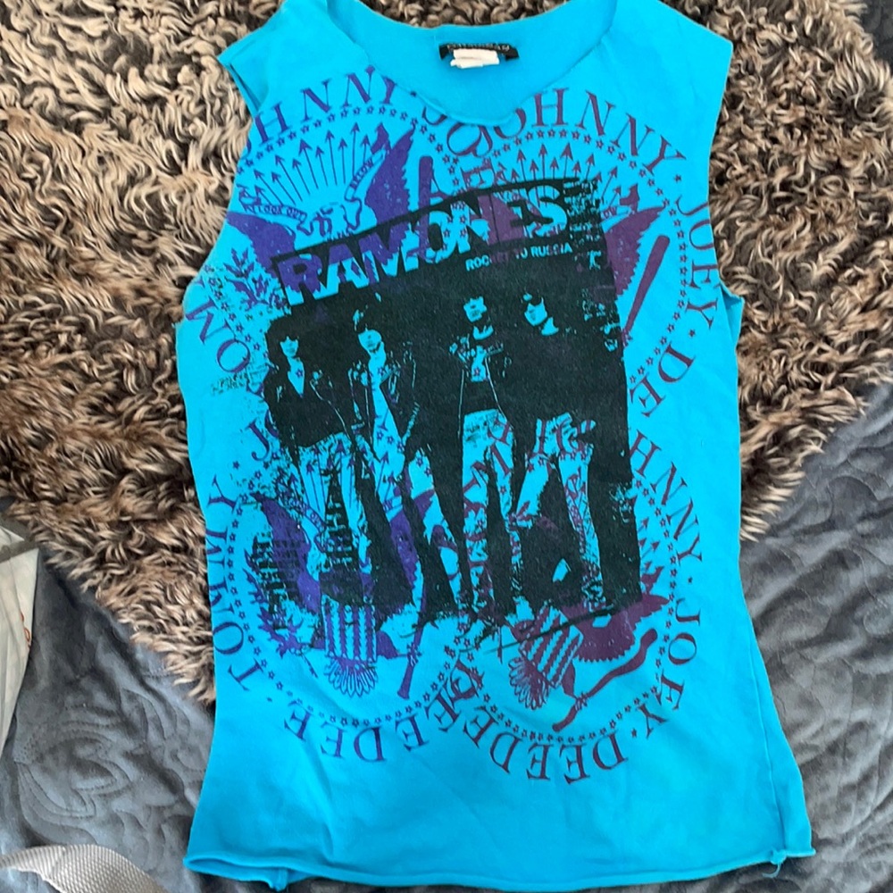 Ramones tank